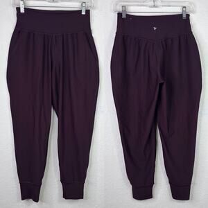 Old Navy Active Power Soft High Rise Jogger Go-dry Burgundy Size S petite, comfy
